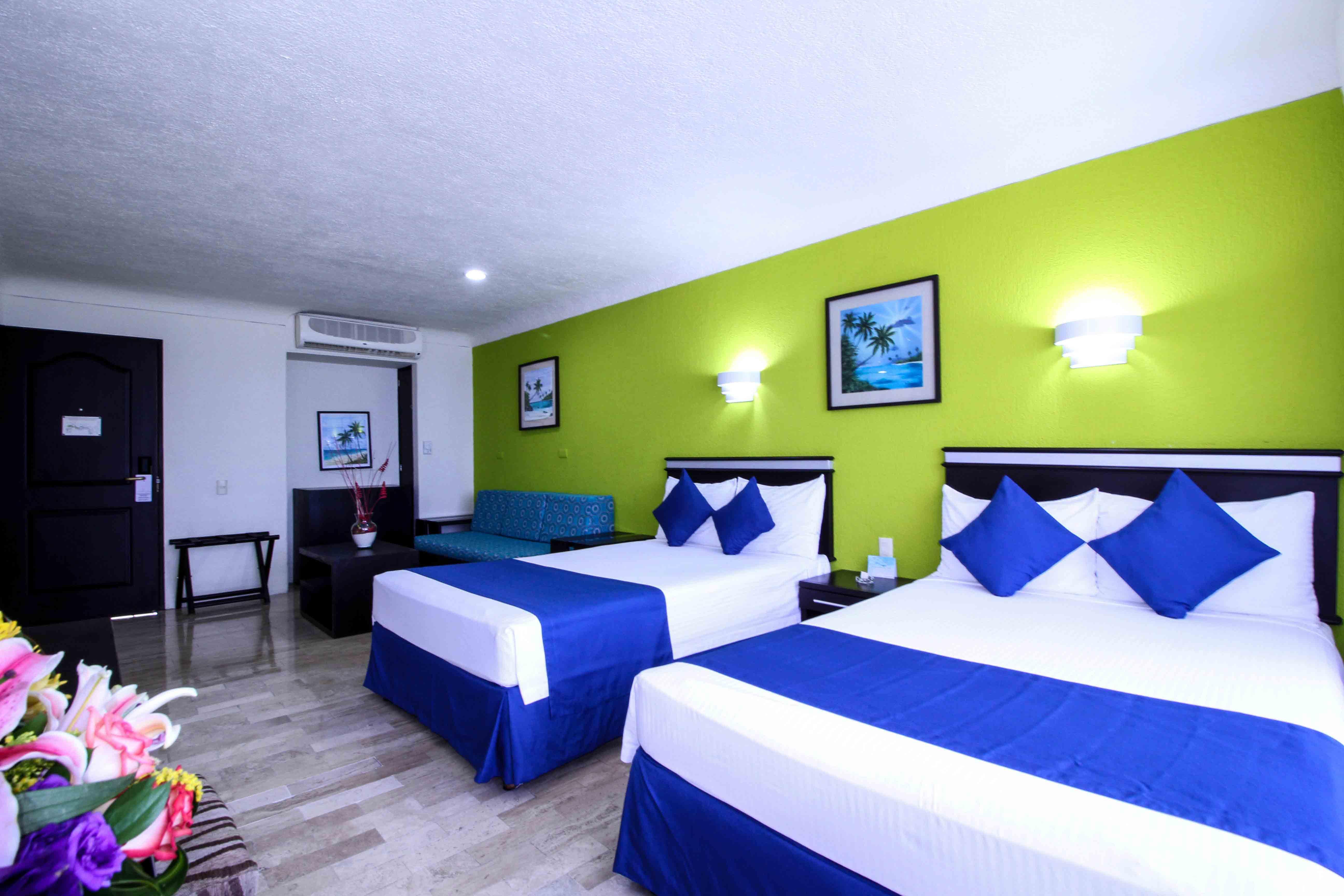 Aquamarina Beach Hotel Cancun Exterior photo