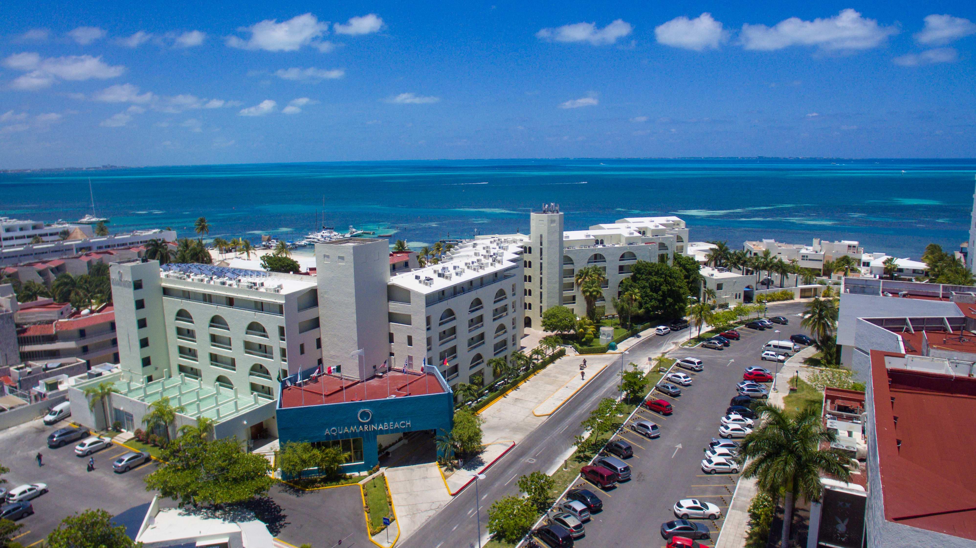 Aquamarina Beach Hotel Cancun Exterior photo