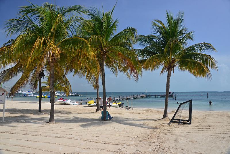 Aquamarina Beach Hotel Cancun Exterior photo